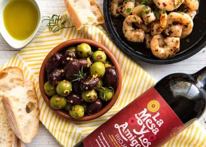 5 Easy Spanish Tapas recipes - all your favorites from the tapas bar! Garlic mushrooms, chorizo, garlic shrimp/prawns, Spanish marinated olives , Spanish omelette and a cheese platter! www.recipetineats.com