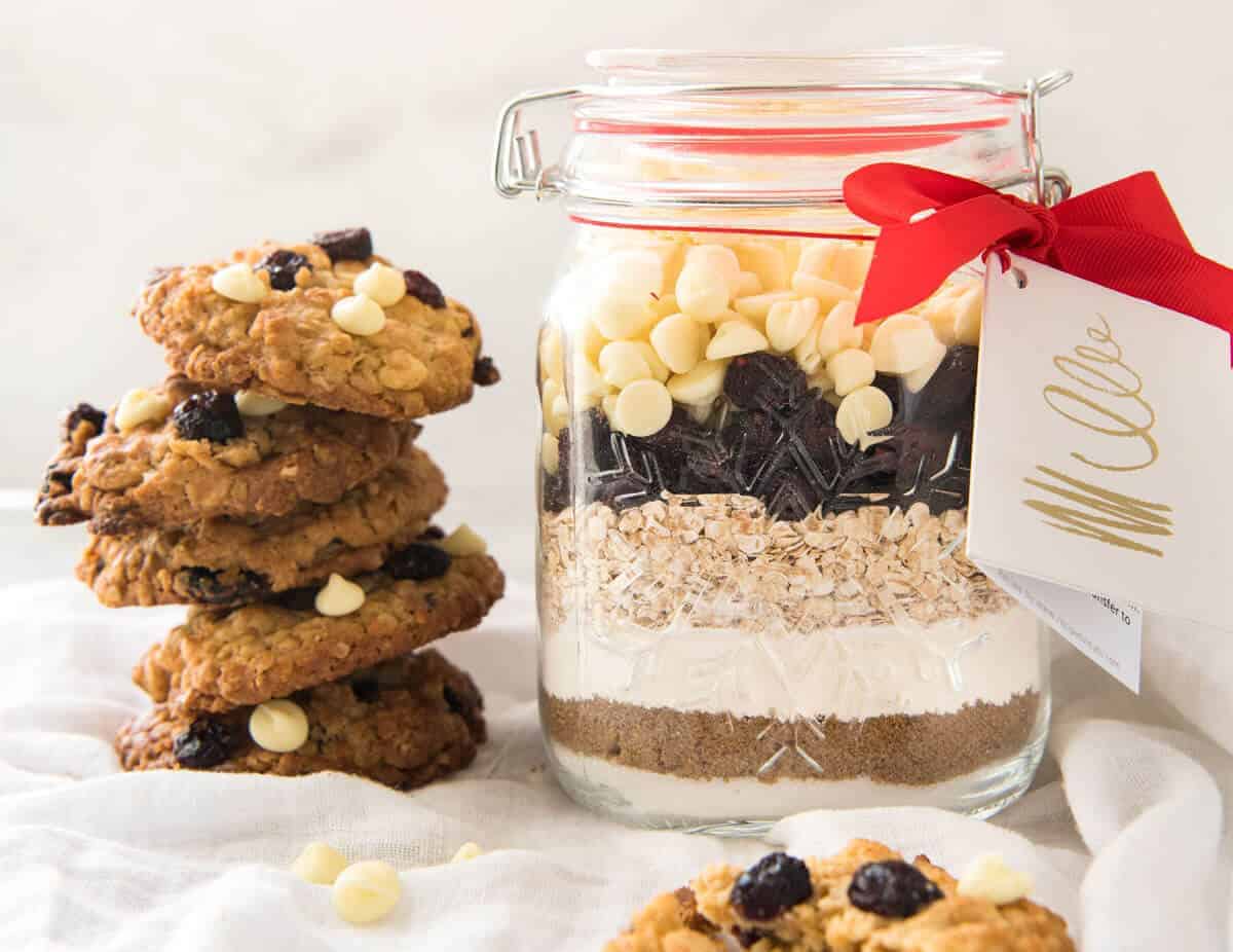 Cookie Mix in a Jar - White Chocolate Cranberry Cookies: Fantastic Christmas gift in a mason jar, just add melted butter and an egg, no beater required! www.recipetineats.com