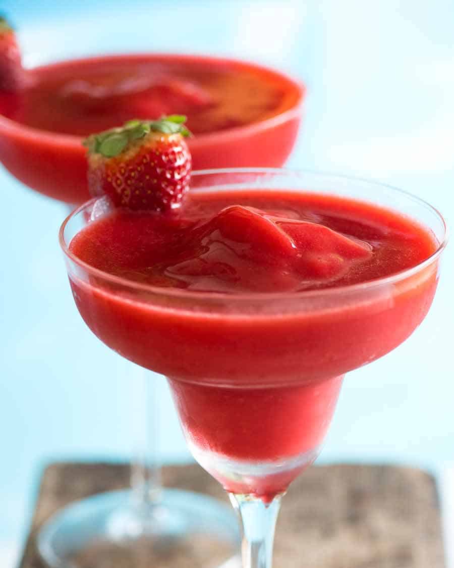 Classic Frozen Strawberry Daiquiri Recipe | Deporecipe.co